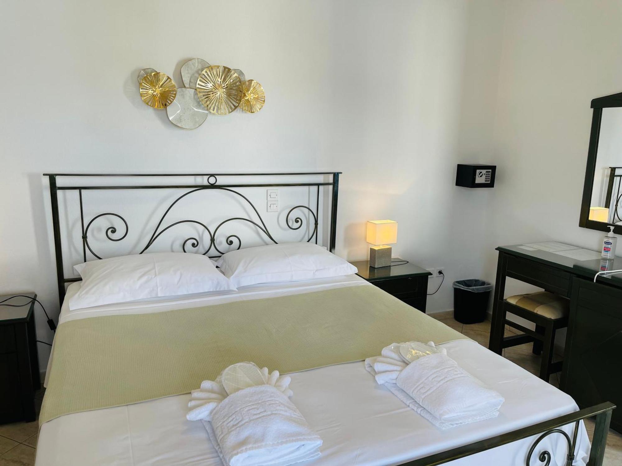Venikouas Hotel Platis Gialos  المظهر الخارجي الصورة
